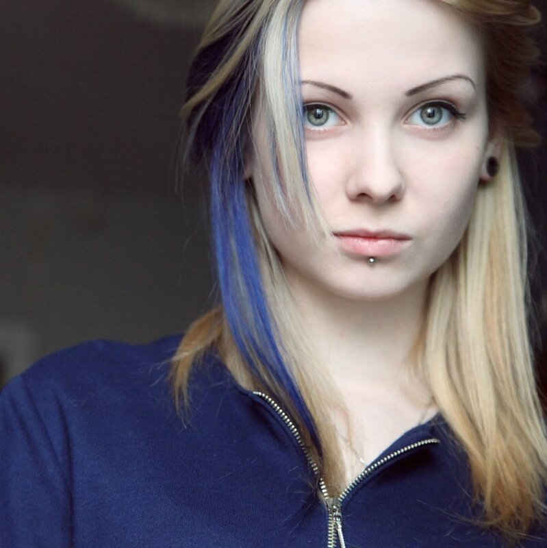 woman with blue hair