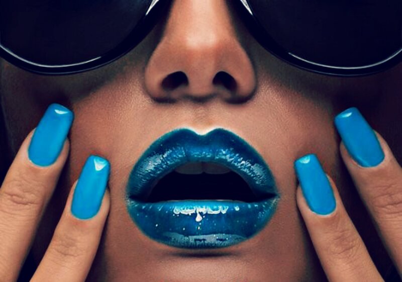 Woman with Blue Lips — Dramatic, Photograph