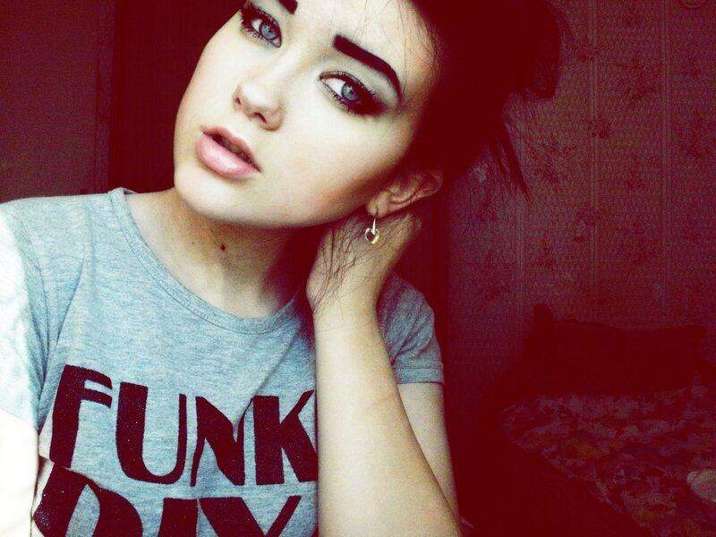 woman with bold makeup