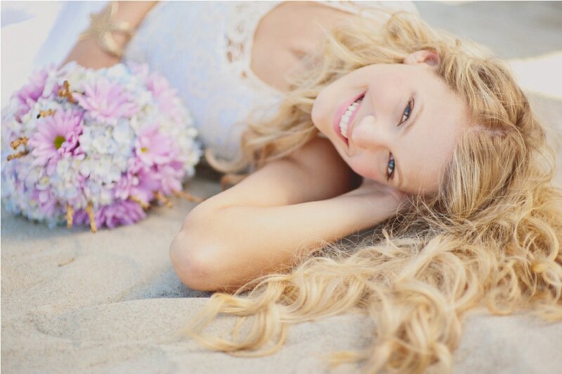 Woman with Bouquet — Blonde