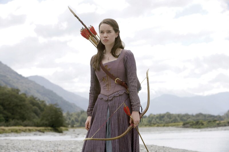 Woman with Bow and Arrows — Purple