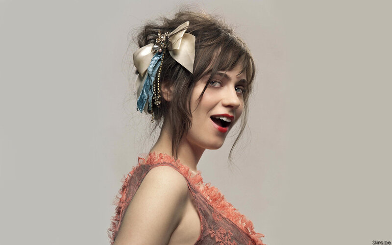 woman with bow in hair