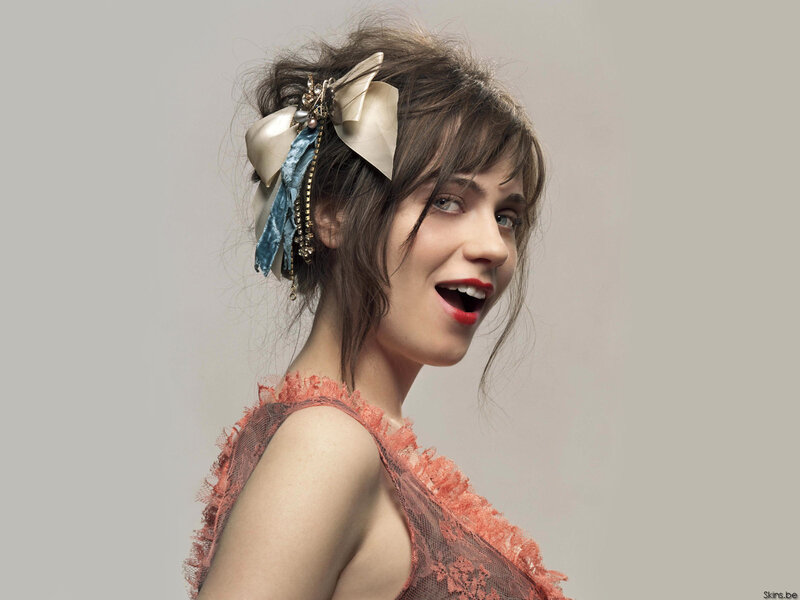 woman with bow in hair