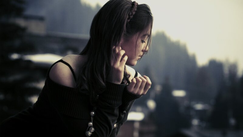 woman with braided hair