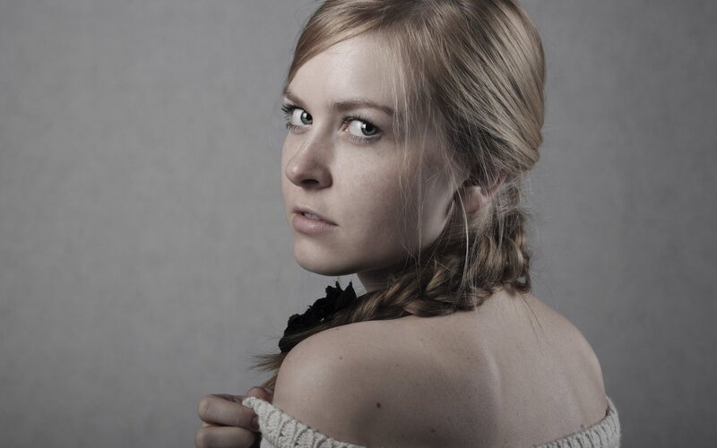woman with braided hair