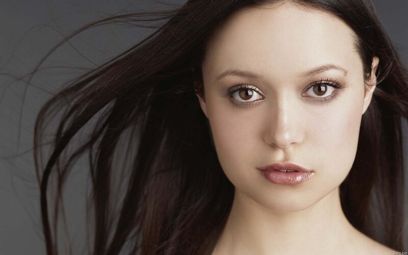 woman with brown eyes
