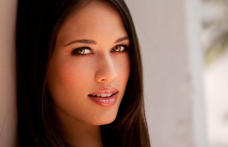 woman with brown eyes