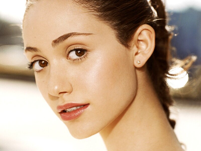 woman with brown eyes