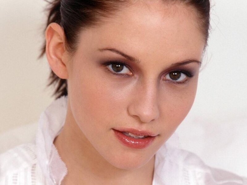 woman with brown eyes