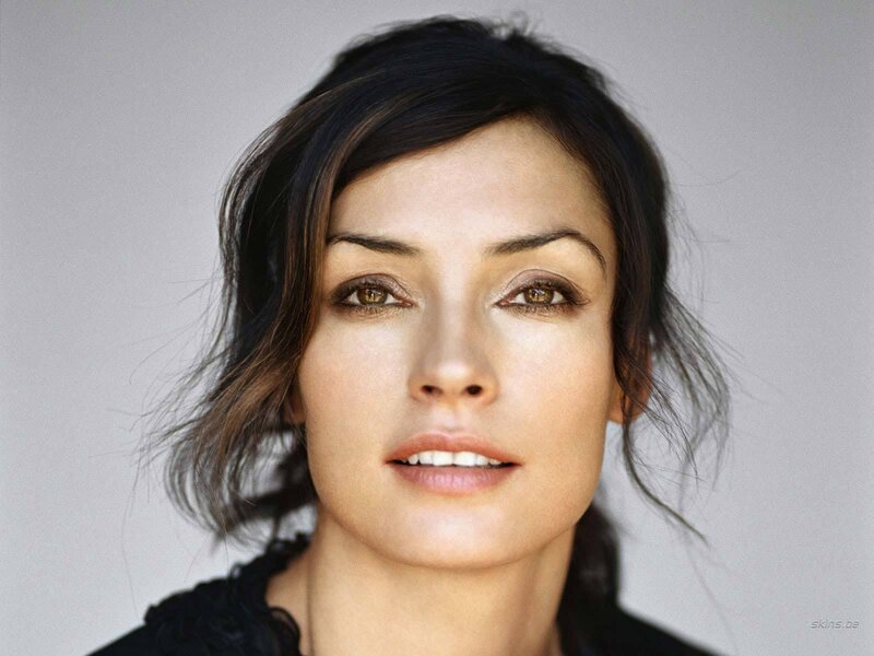 woman with brown eyes