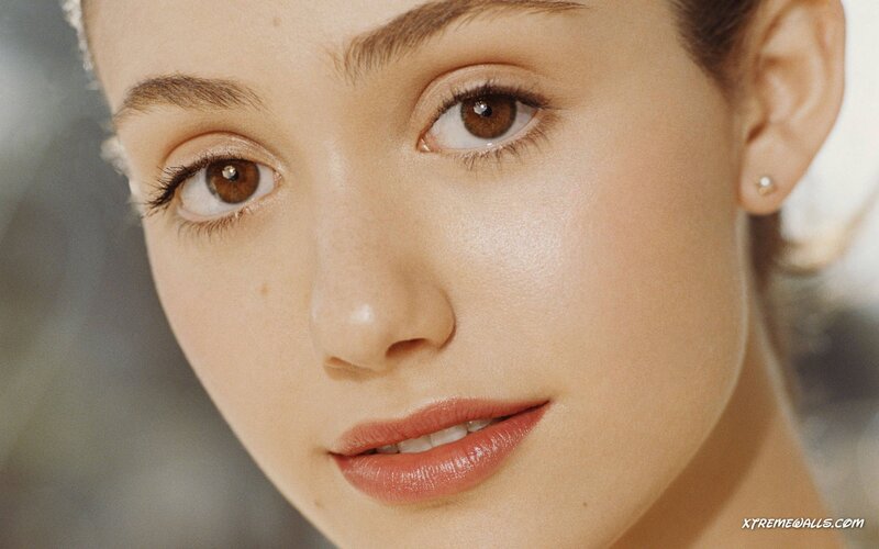 Woman with Brown Eyes — Beige, Calm, Photograph, Earring