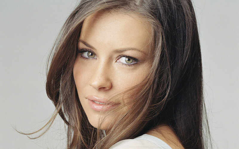 woman with brown hair