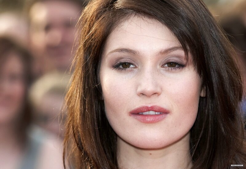 woman with brown hair