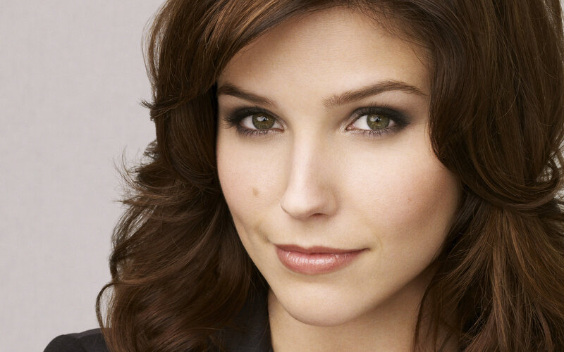 woman with brown hair