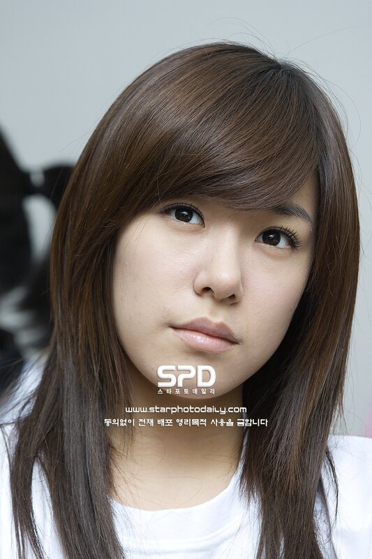woman with brown hair