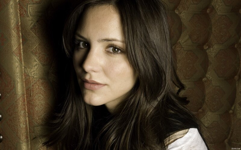 woman with brown hair