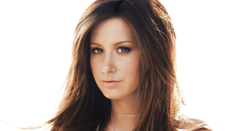 woman with brown hair