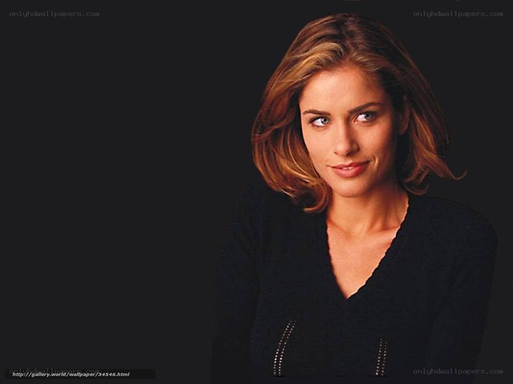 woman with brown hair