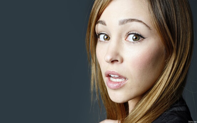 woman with brown hair
