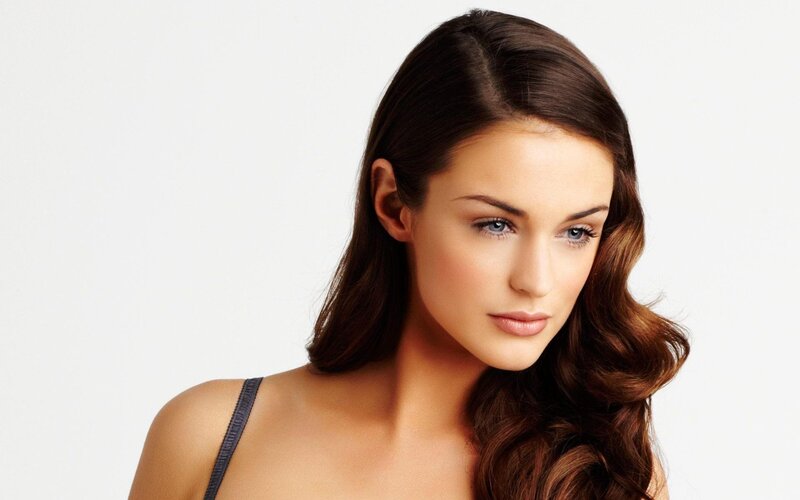 woman with brown hair