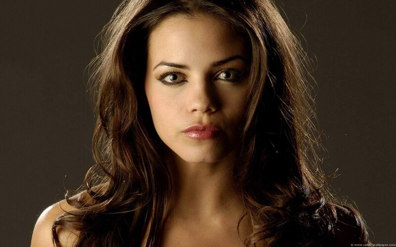 woman with brown hair