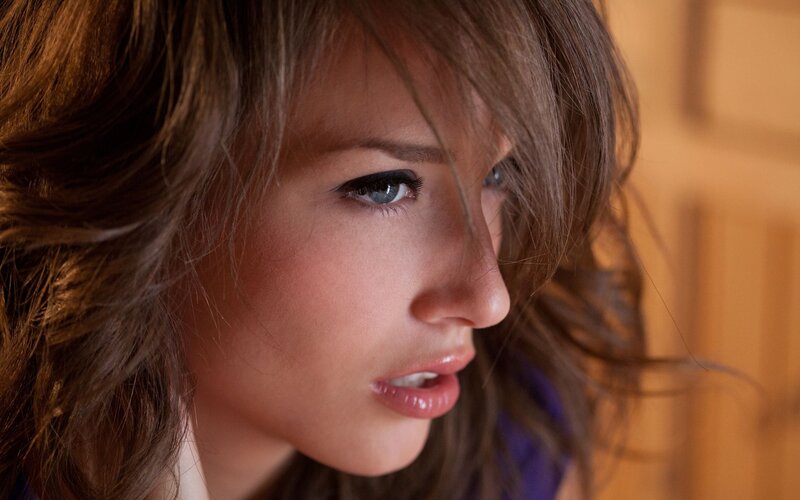 woman with brown hair
