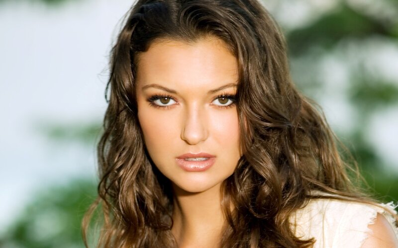 woman with brown hair