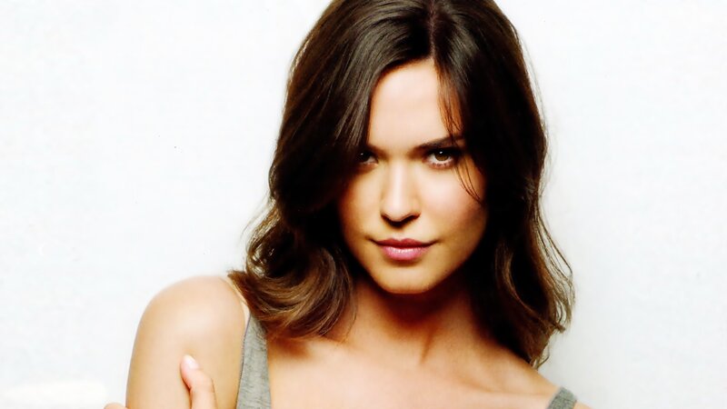 woman with brown hair