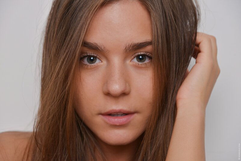 woman with brown hair