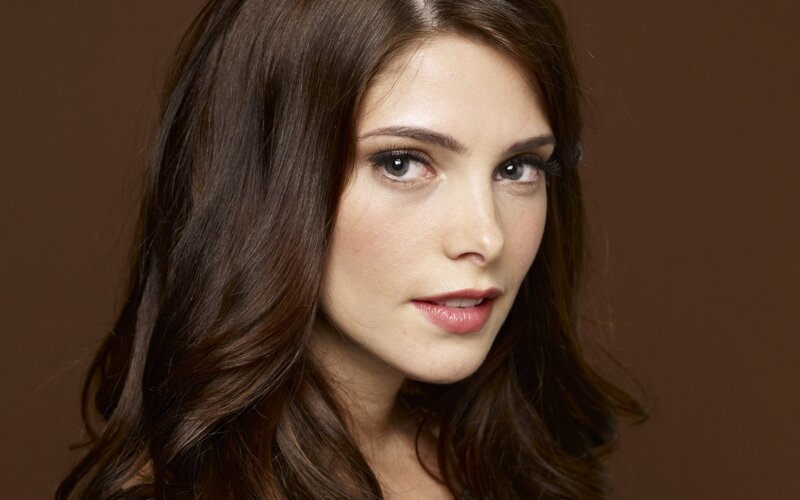 woman with brown hair