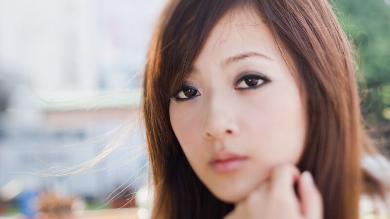 woman with brown hair