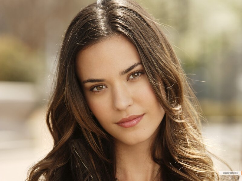 woman with brown hair