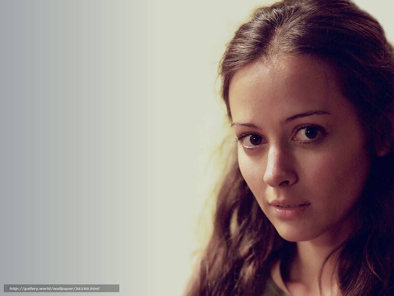 woman with brown hair