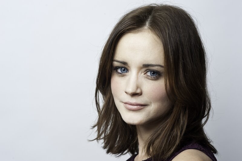 woman with brown hair and blue eyes