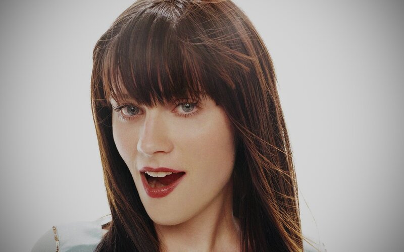 woman with brown hair and red lipstick