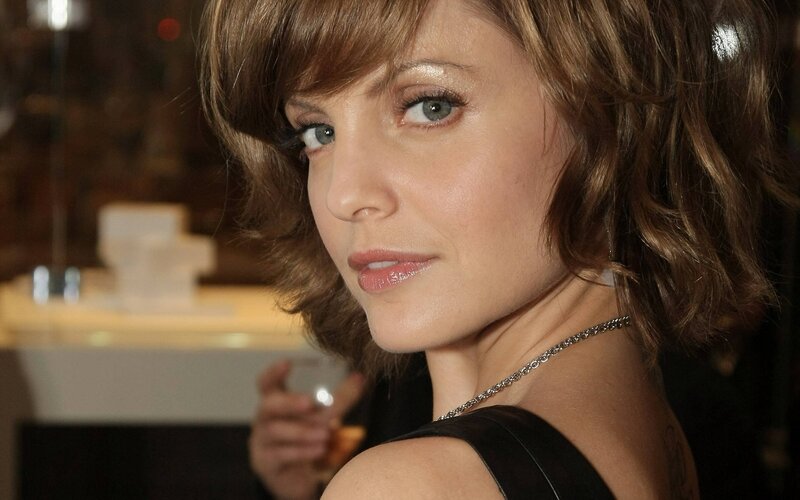 woman with brown hair at event