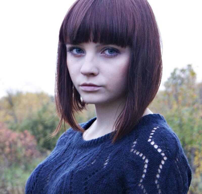 Woman with Brown Hair — Blue, Neutral, Autumn