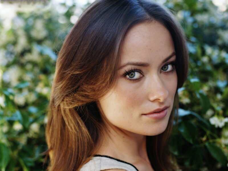 Woman with Brown Hair — Calm, Afternoon, Photograph, Green Eyes, Flowers, Leaves
