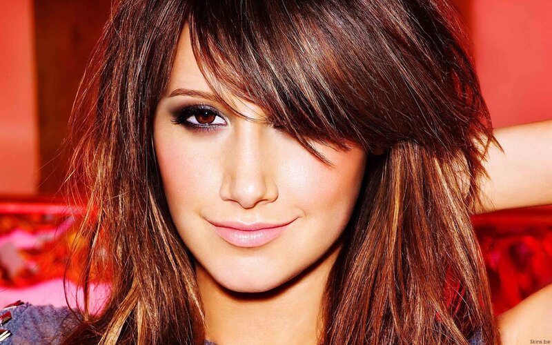 Woman with Brown Hair — Confident, Photograph, Makeup