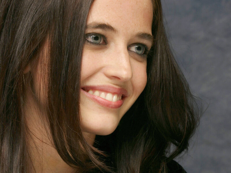 Woman with Brown Hair — Friendly, Photograph, Smile