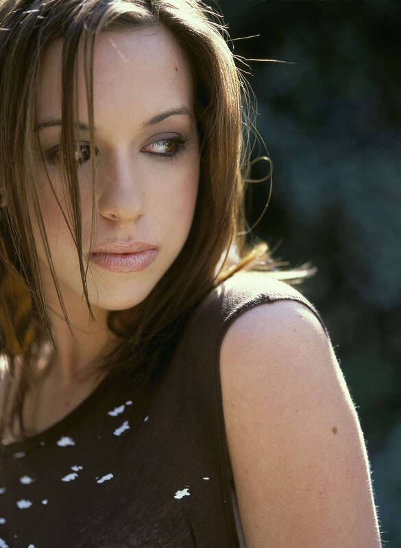 woman with brown hair in sunlight