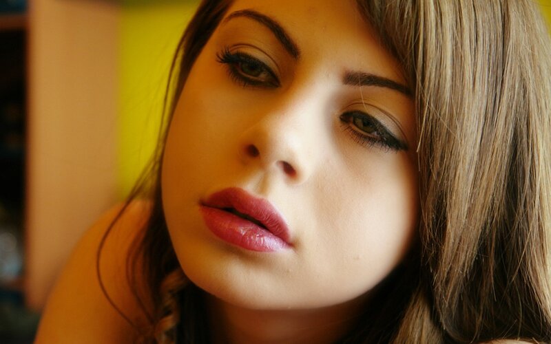 Woman with Brown Hair — Neutral, Photograph, Makeup, Eyeliner
