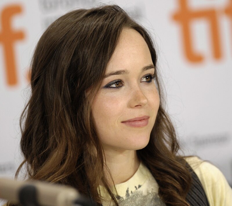 Woman with Brown Hair — Neutral, Photograph, Microphone