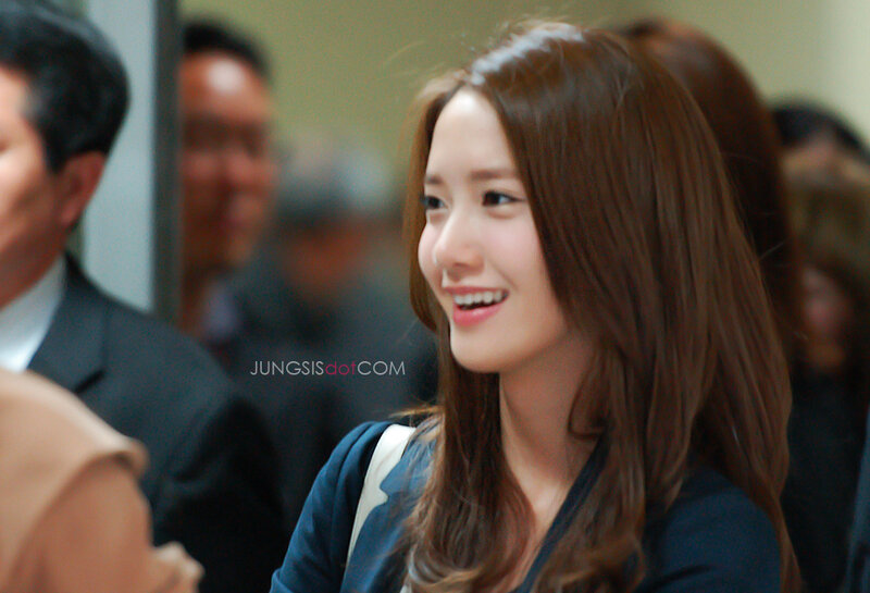 Woman with Brown Hair — Smiling, Photograph, People