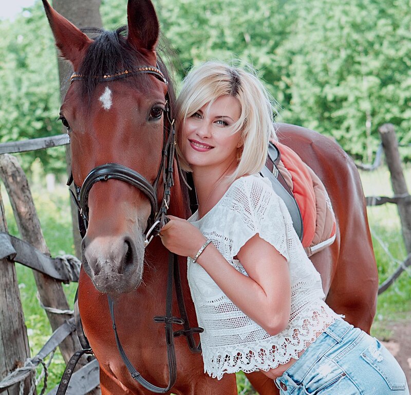 Woman with Brown Horse — Calm, Summer