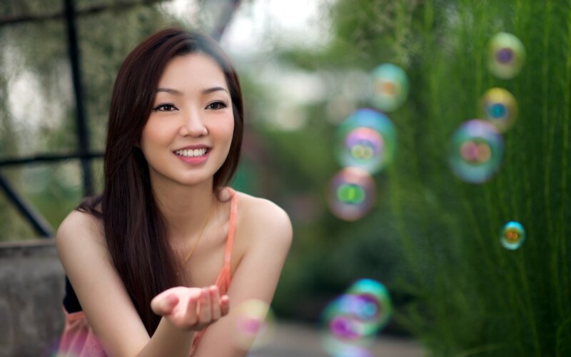 Woman with Bubbles — Pink