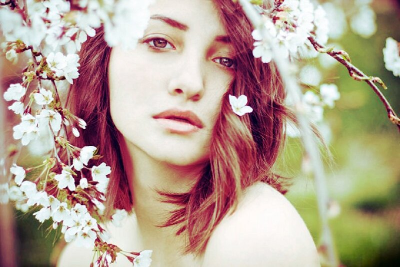 Woman with Cherry Blossoms — White