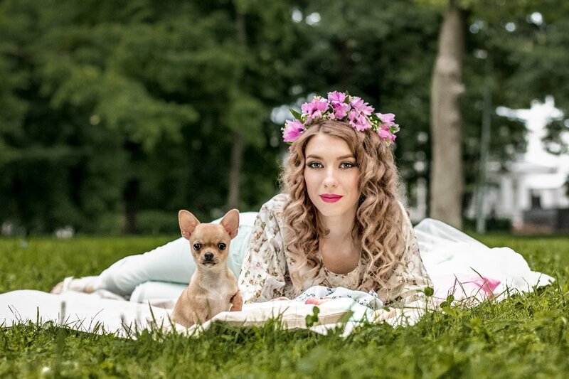 Woman with Chihuahua — Green