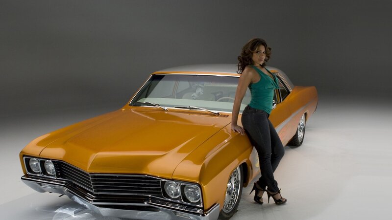 woman with classic car