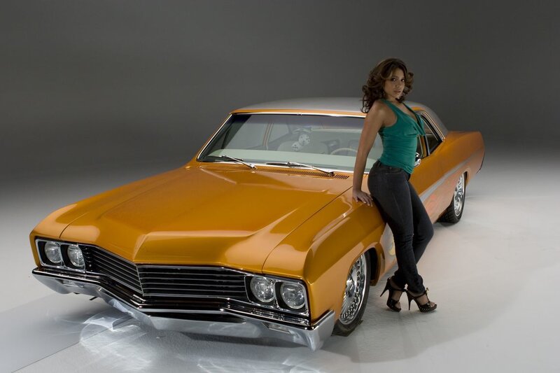 woman with classic car